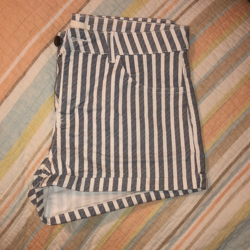 striped shorts
